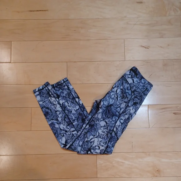 Lululemon Speed Up Tight Floral Print Hanakotoba Starlight Multi 28" Luxtreme - Picture 5 of 8